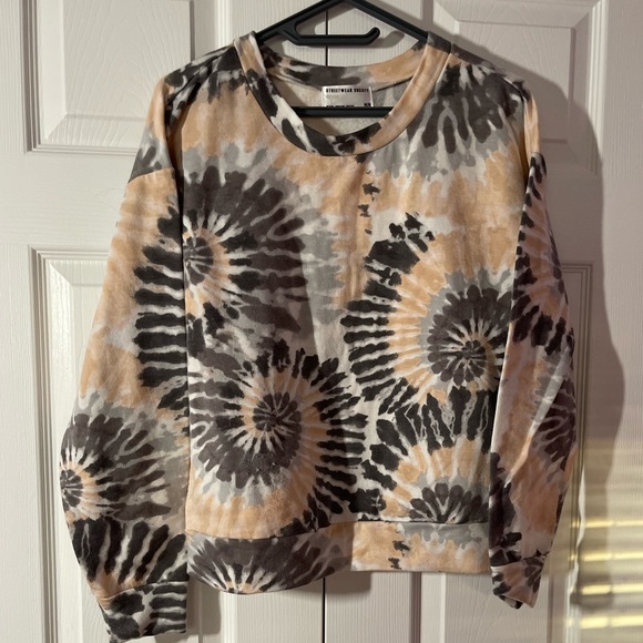 Urban Planet Tie-Dye Grey, White and Peach Wool Sweater - Picture 5 of 6